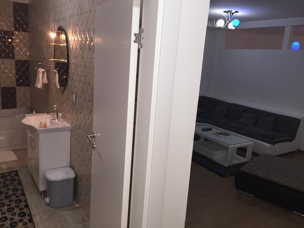Apartments Koprivica Nikšić Δωμάτιο φωτογραφία