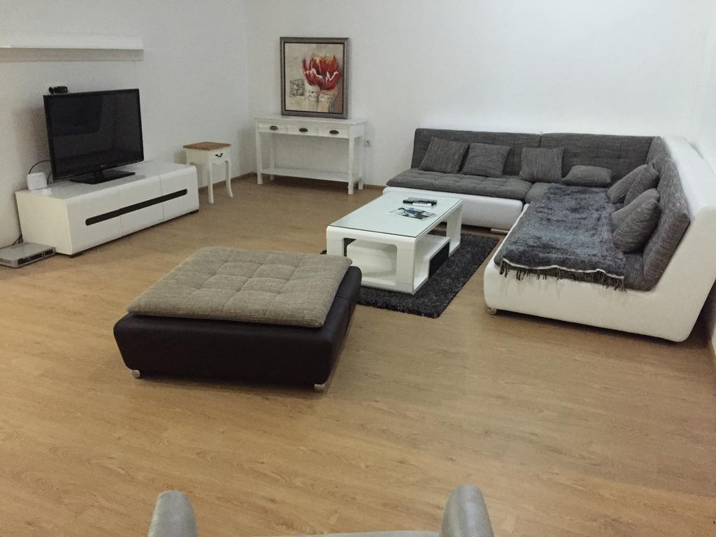 Apartments Koprivica Nikšić Δωμάτιο φωτογραφία